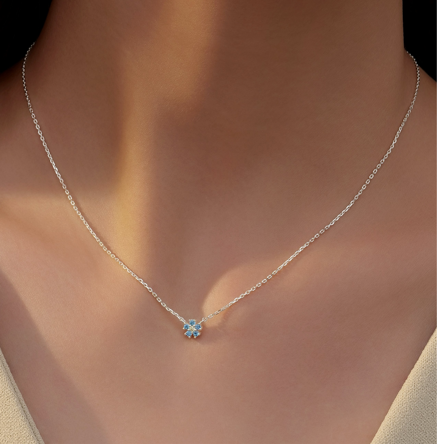 Collana Daisy ARGENTO blu pastello